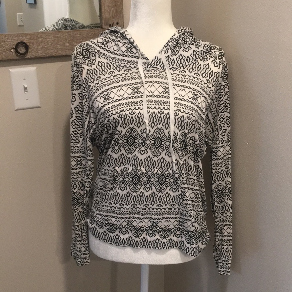 Light weight hoodie